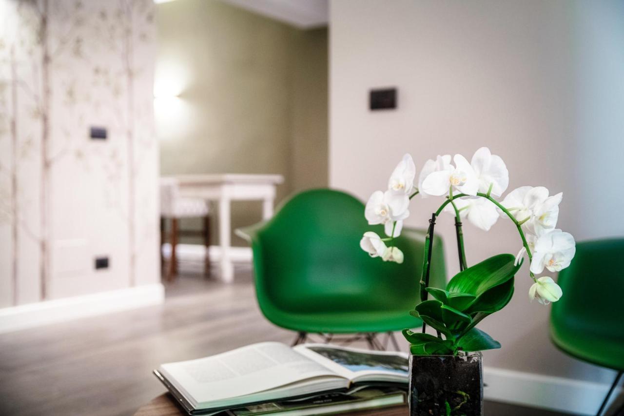 In Centro Luxury Rooms Como Exterior photo
